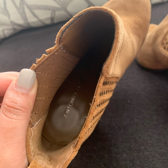 Antonio Melani Camel Booties - Picture 4 of 5